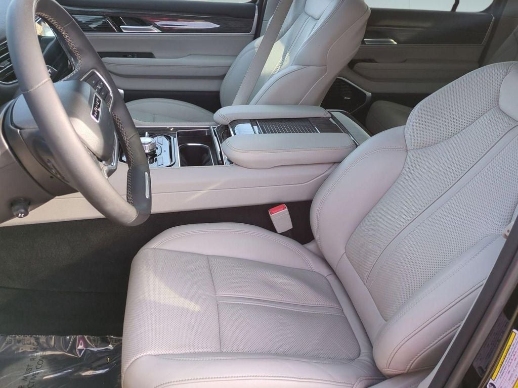 2022 Jeep Wagoneer Series III