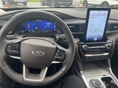 2023 Ford Explorer Platinum