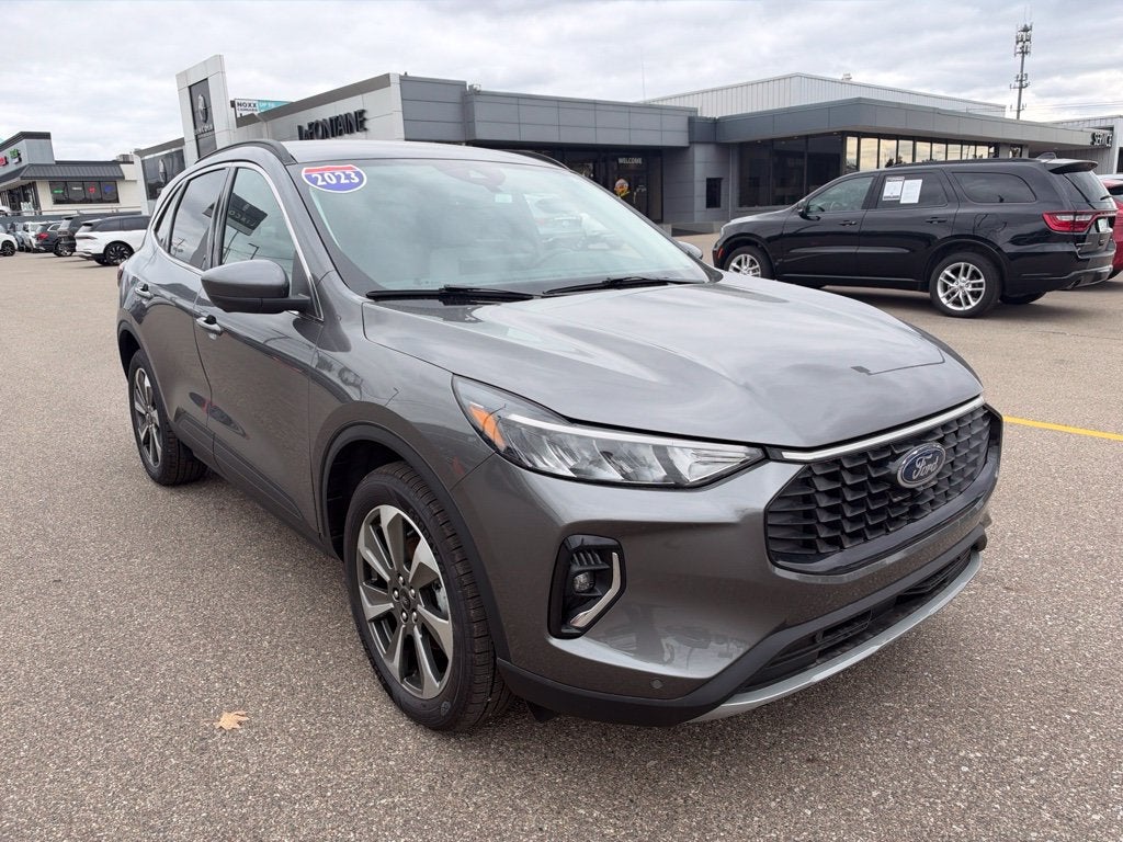2023 Ford Escape Platinum