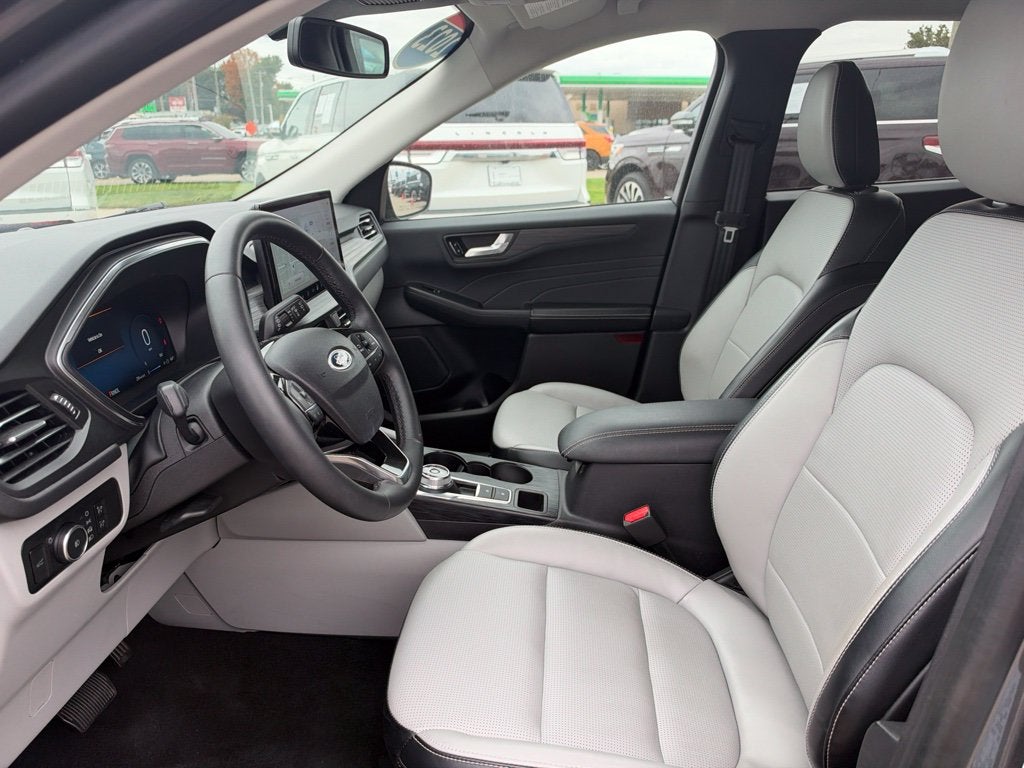 2023 Ford Escape Platinum