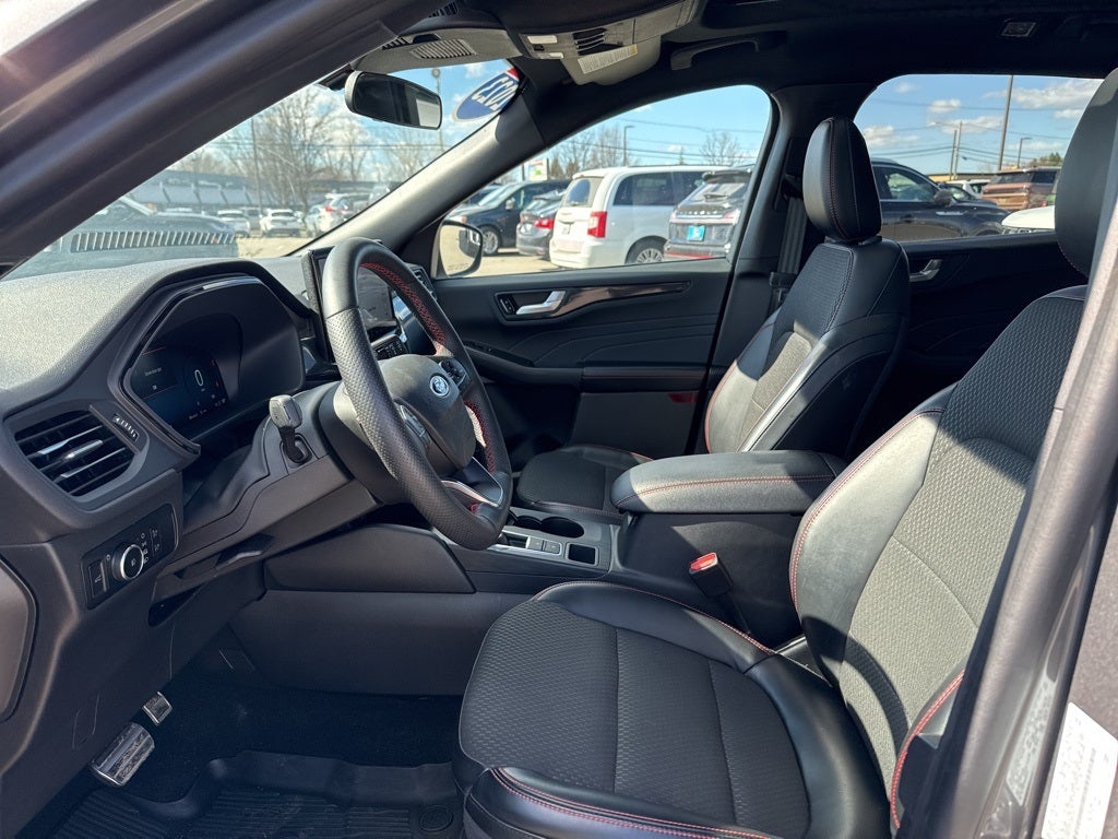 2023 Ford Escape ST-Line Select