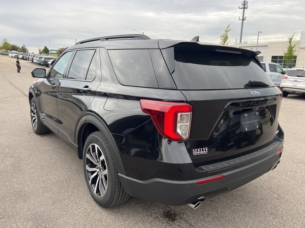 2022 Ford Explorer ST-Line