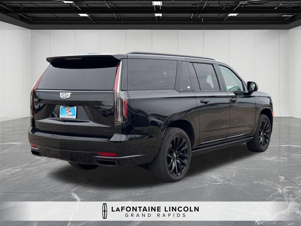 2022 Cadillac Escalade ESV Sport Platinum