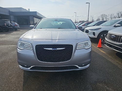 2018 Chrysler 300 Touring