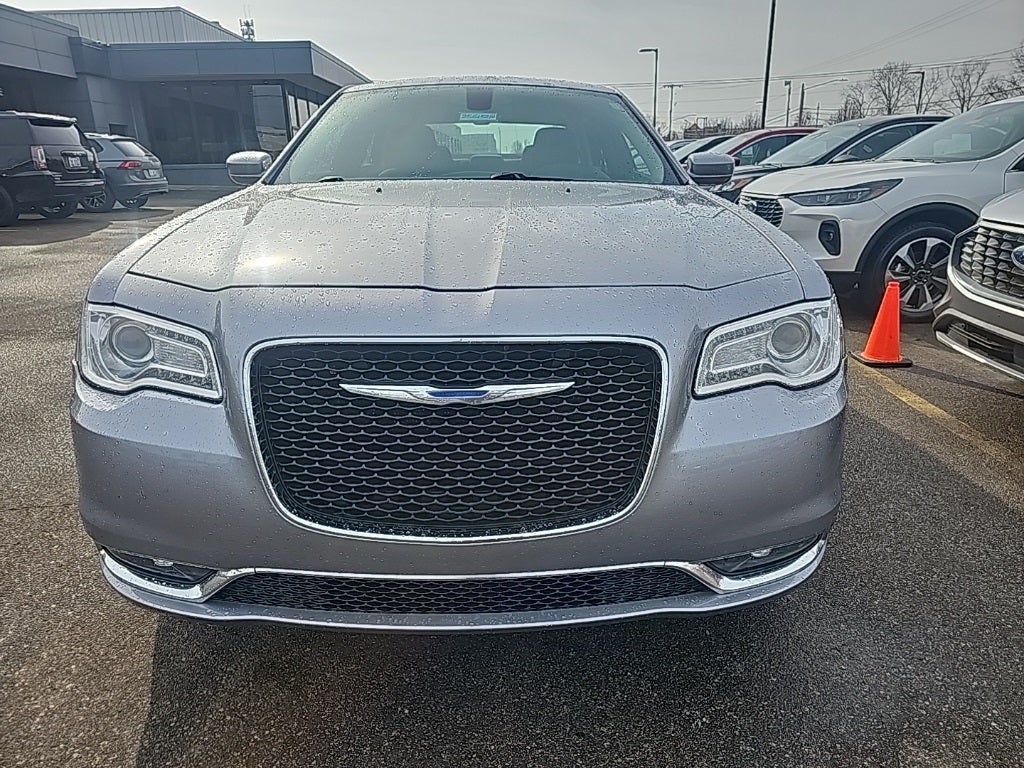 2018 Chrysler 300 Touring