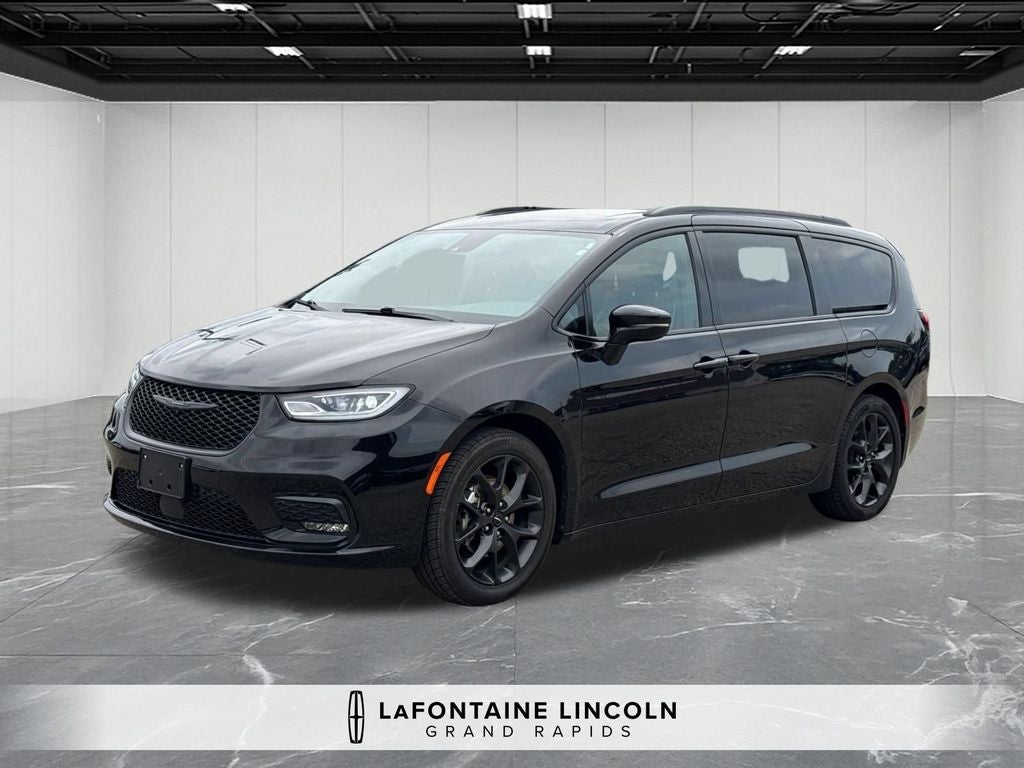 2025 Chrysler Pacifica