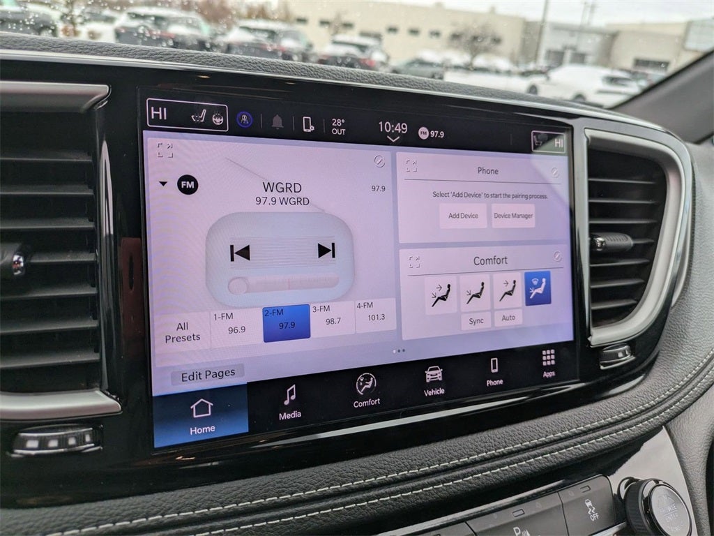 2025 Chrysler Pacifica Hybrid Select