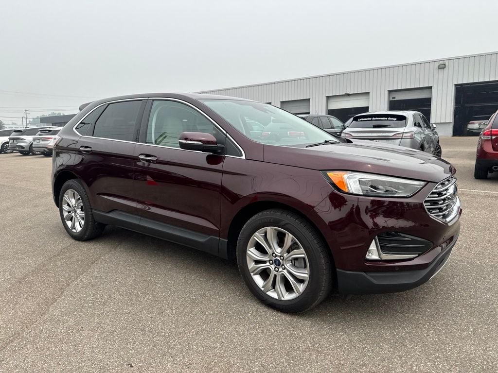 2022 Ford Edge Titanium