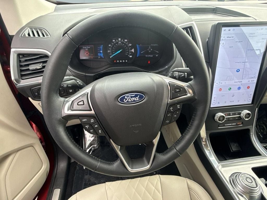 2023 Ford Edge Titanium