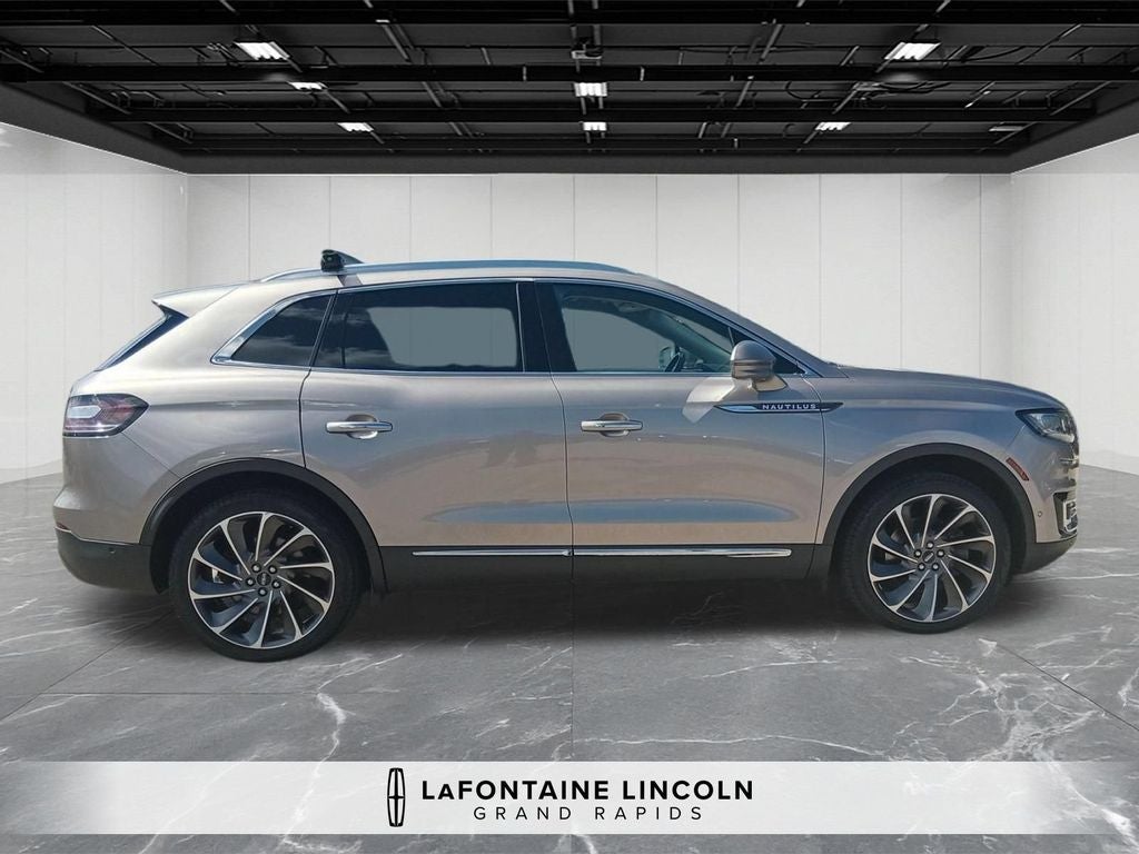 2023 Lincoln Nautilus Standard