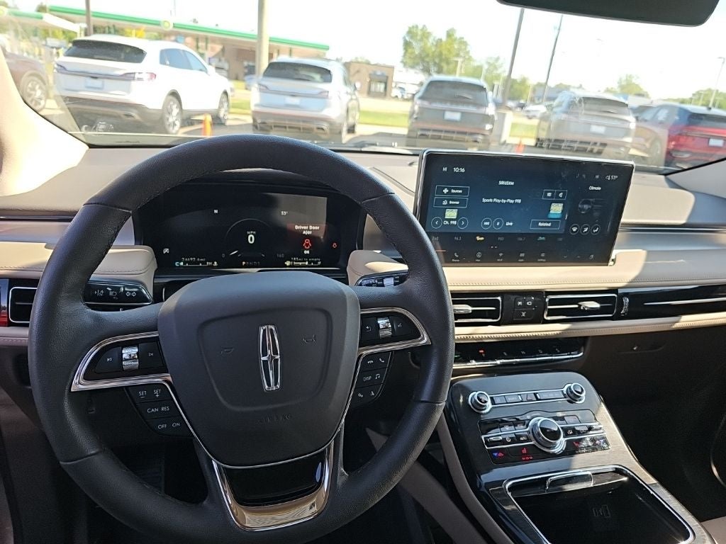 2023 Lincoln Nautilus Standard