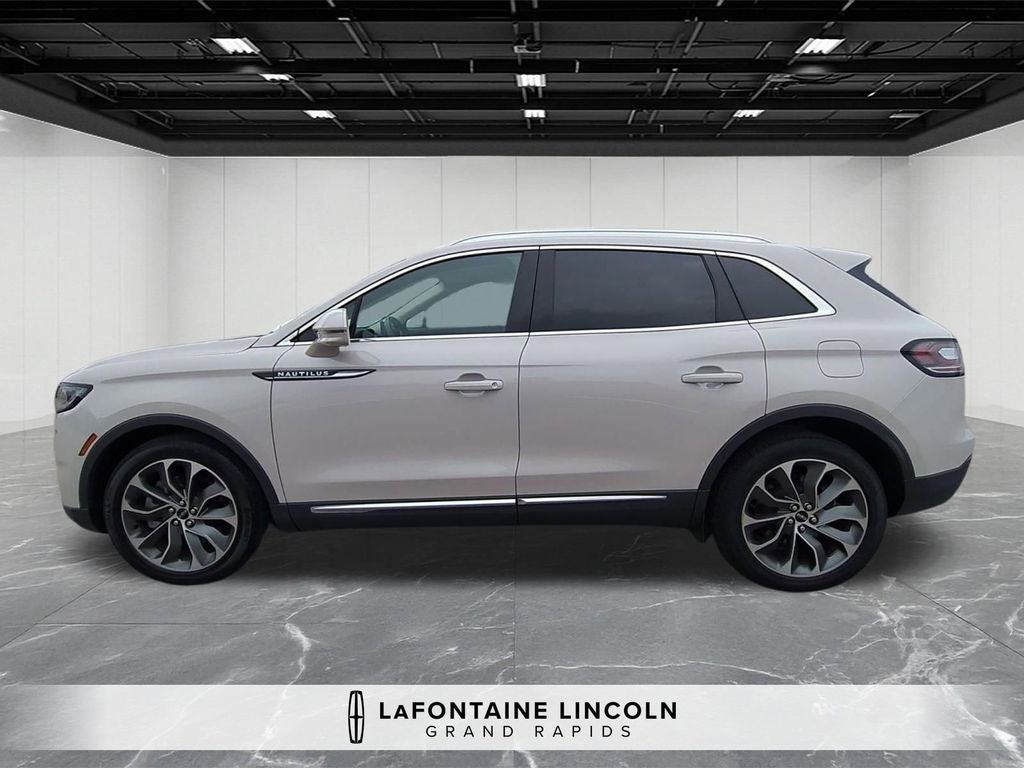 2023 Lincoln Nautilus Reserve