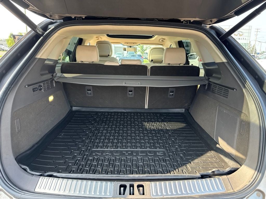 2020 Lincoln Nautilus Reserve