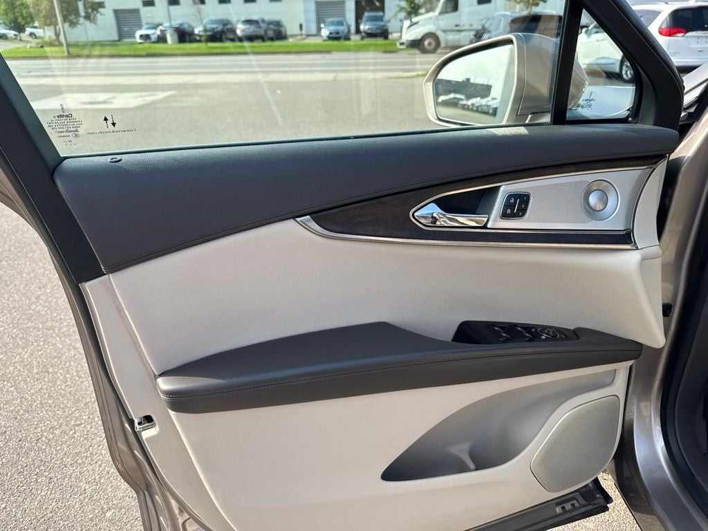2020 Lincoln Nautilus Reserve