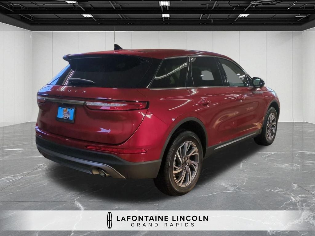 2023 Lincoln Corsair Standard