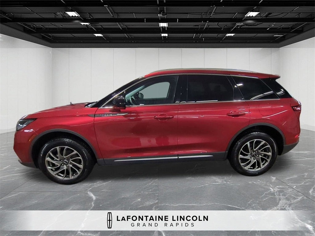 2022 Lincoln Corsair Standard