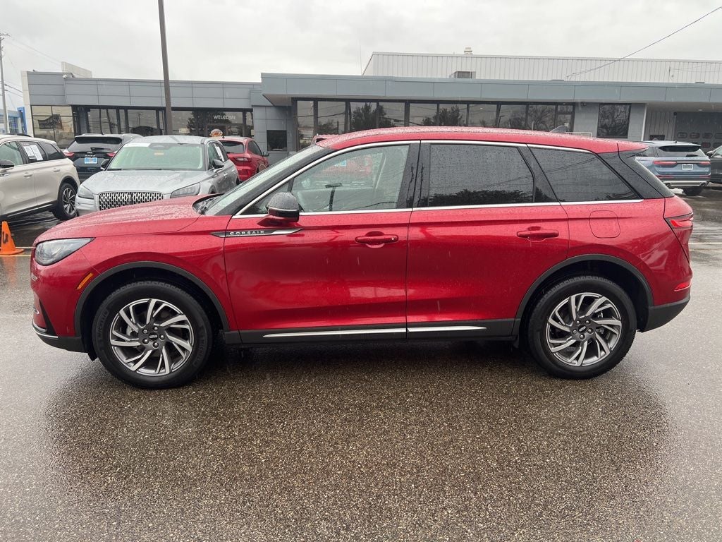 2023 Lincoln Corsair Standard