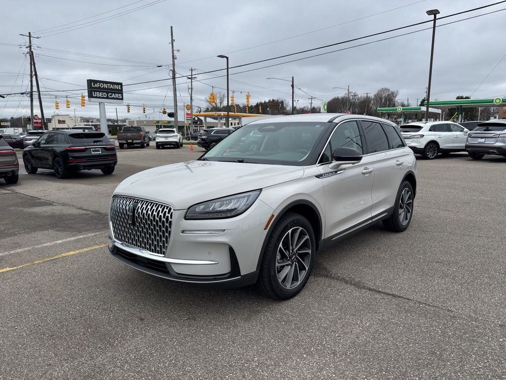 2023 Lincoln Corsair Base