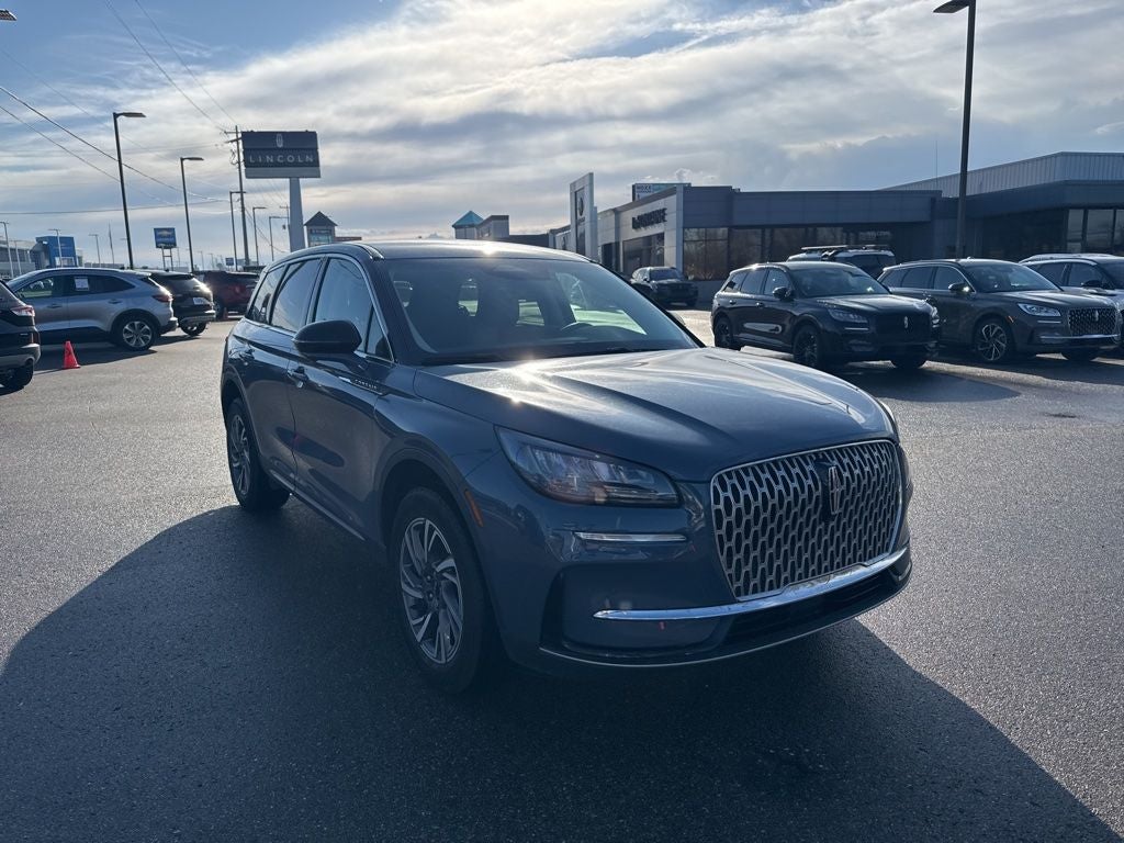 2023 Lincoln Corsair Standard