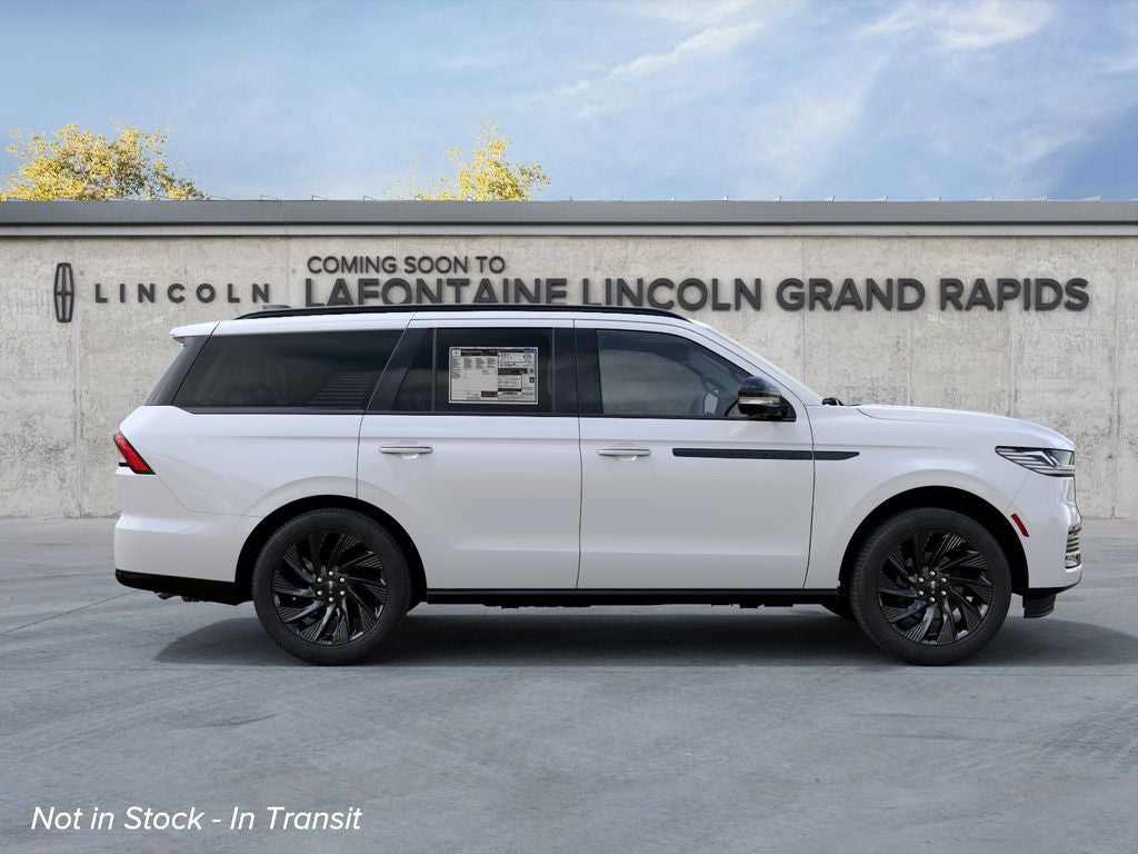 2027 Lincoln Navigator Reserve InTransit