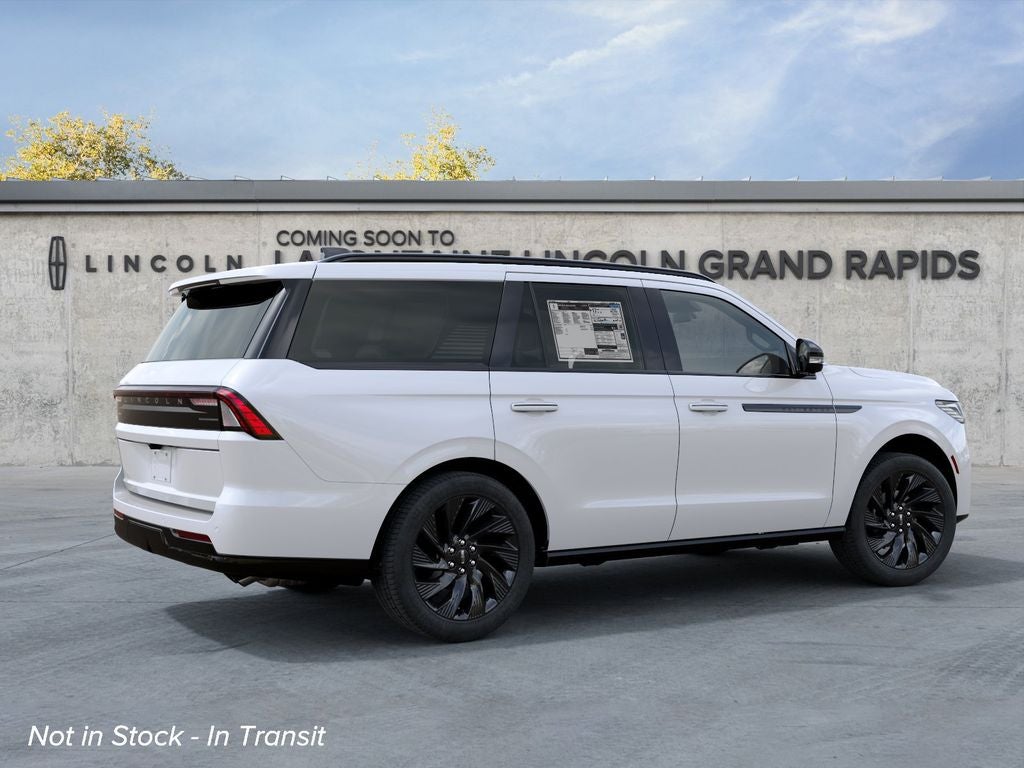 2027 Lincoln Navigator Reserve InTransit