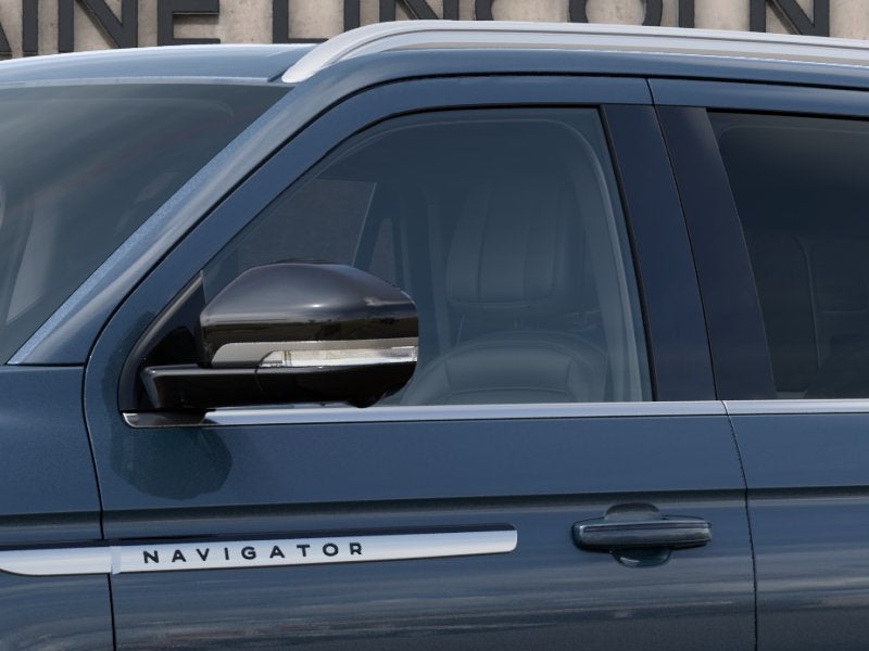 2027 Lincoln Navigator Reserve InTransit