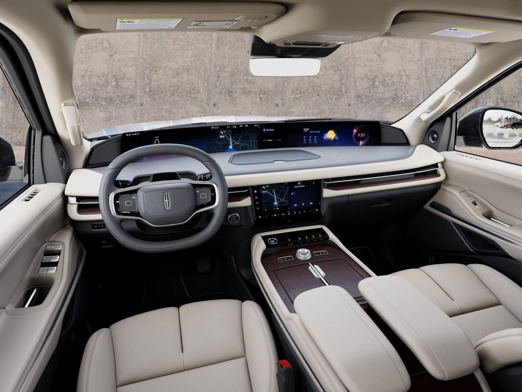 2027 Lincoln Navigator Reserve InTransit
