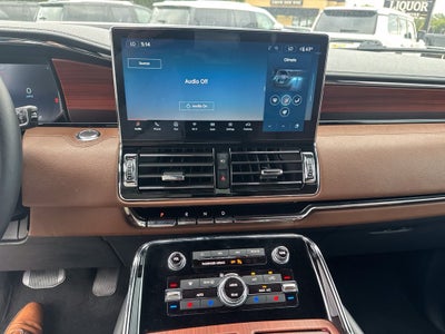 2023 Lincoln Navigator Reserve