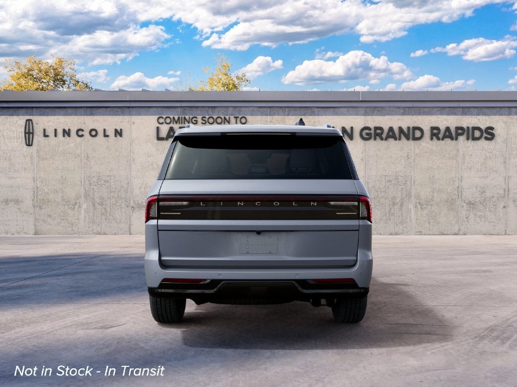 2027 Lincoln Navigator Reserve InTransit