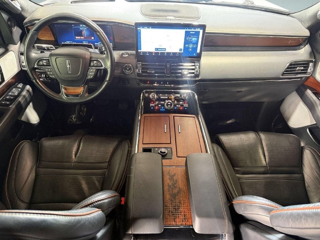 2024 Lincoln Navigator Black Label
