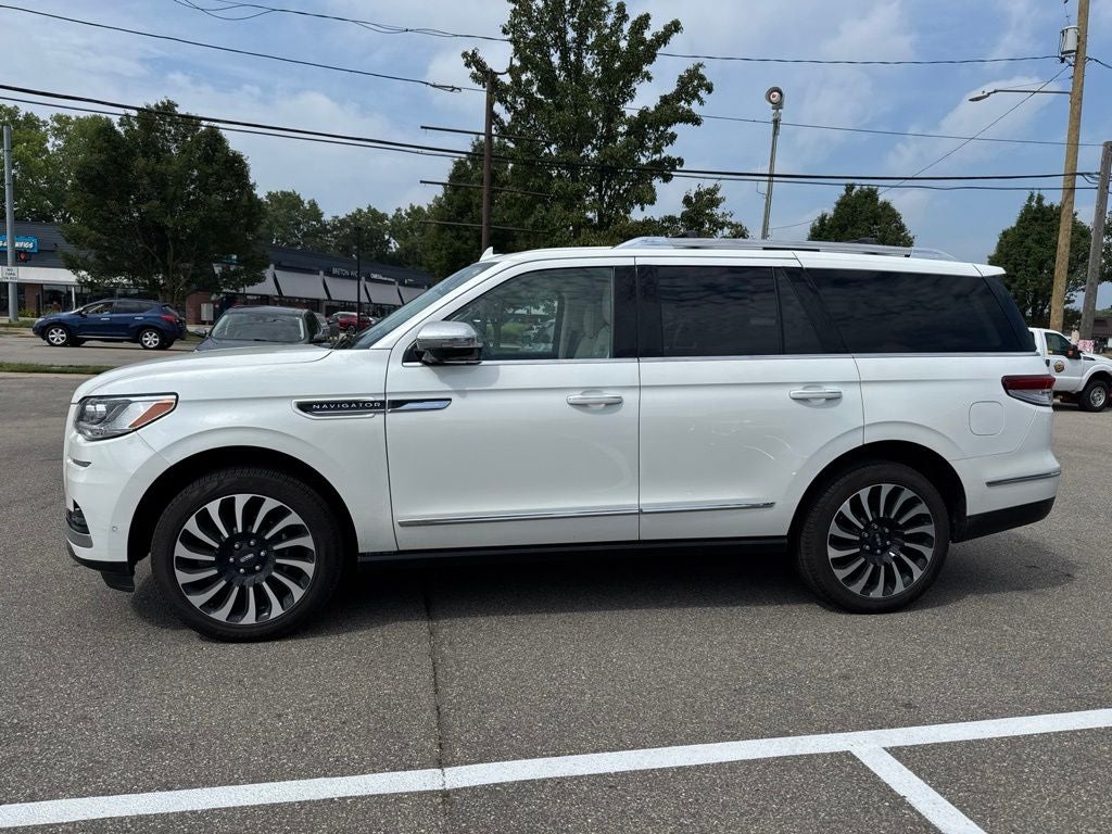 2023 Lincoln Navigator Black Label