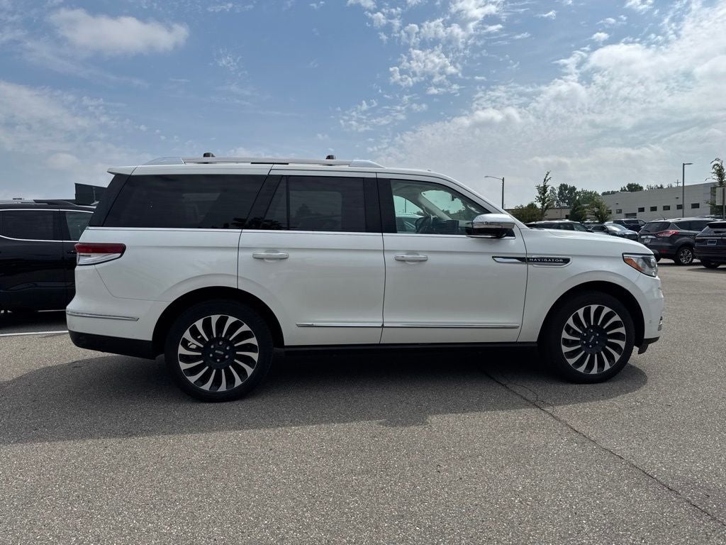 2023 Lincoln Navigator Black Label