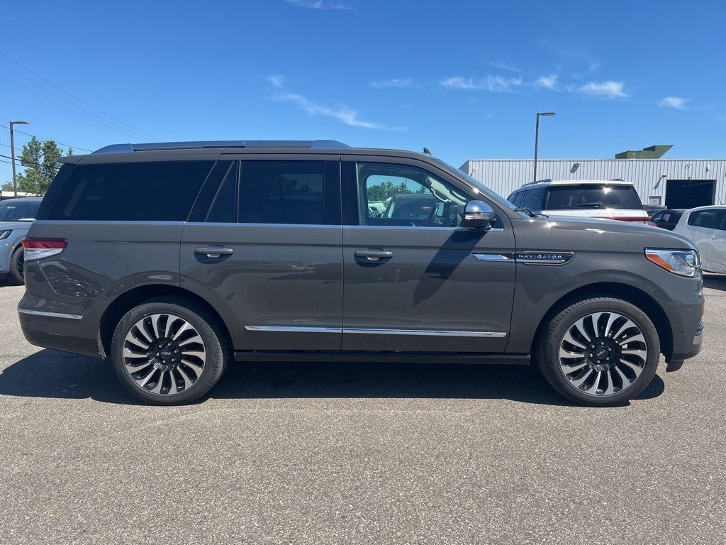 2023 Lincoln Navigator Black Label