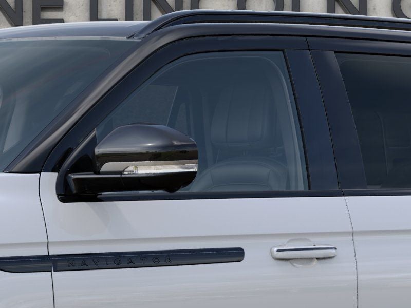2027 Lincoln Navigator Black Label InTransit
