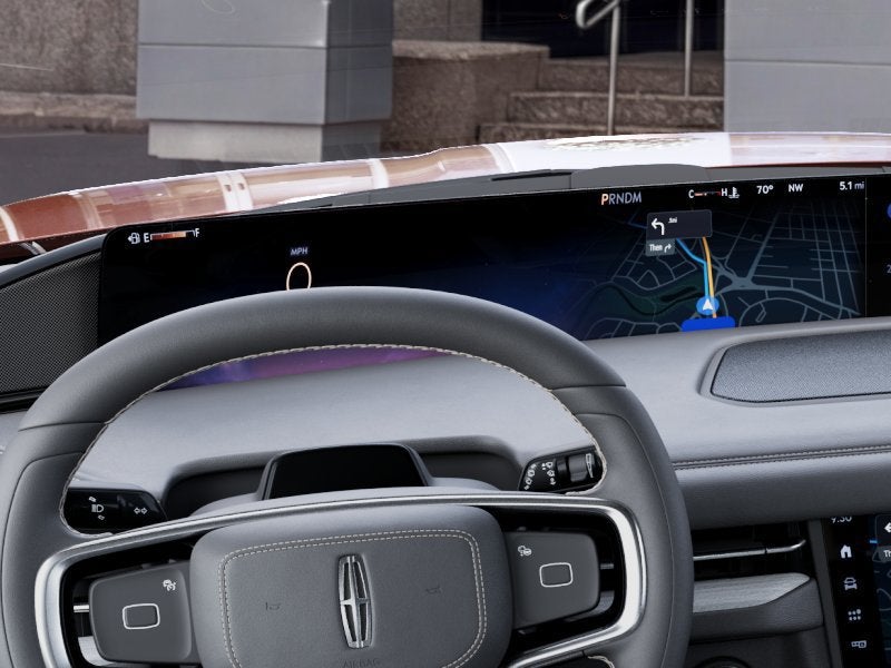 2027 Lincoln Navigator Premiere