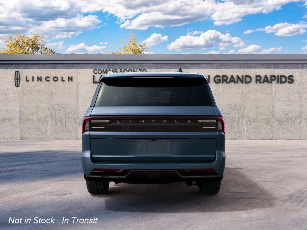 2027 Lincoln Navigator L Reserve