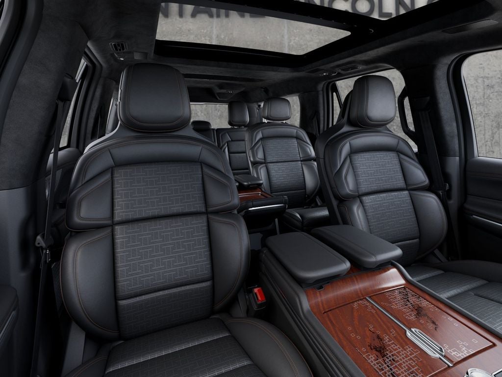 2027 Lincoln Navigator L Black Label InTransit