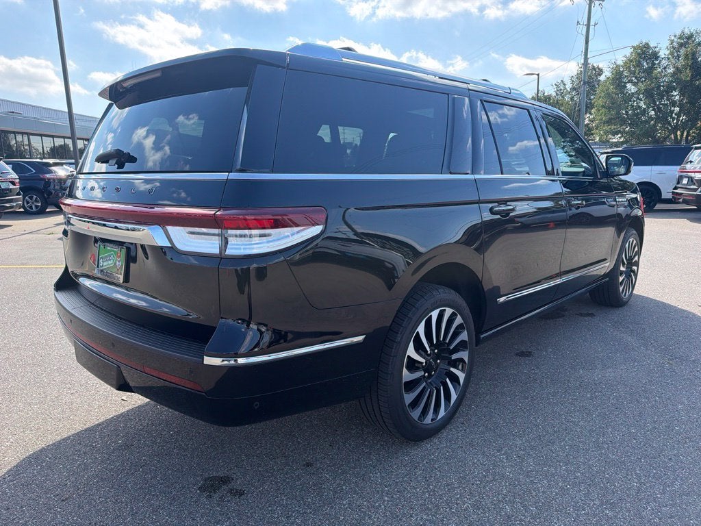 2023 Lincoln Navigator L Black Label