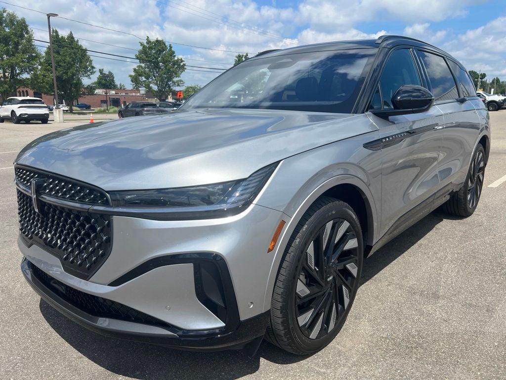 2024 Lincoln Nautilus Reserve AWD's photo