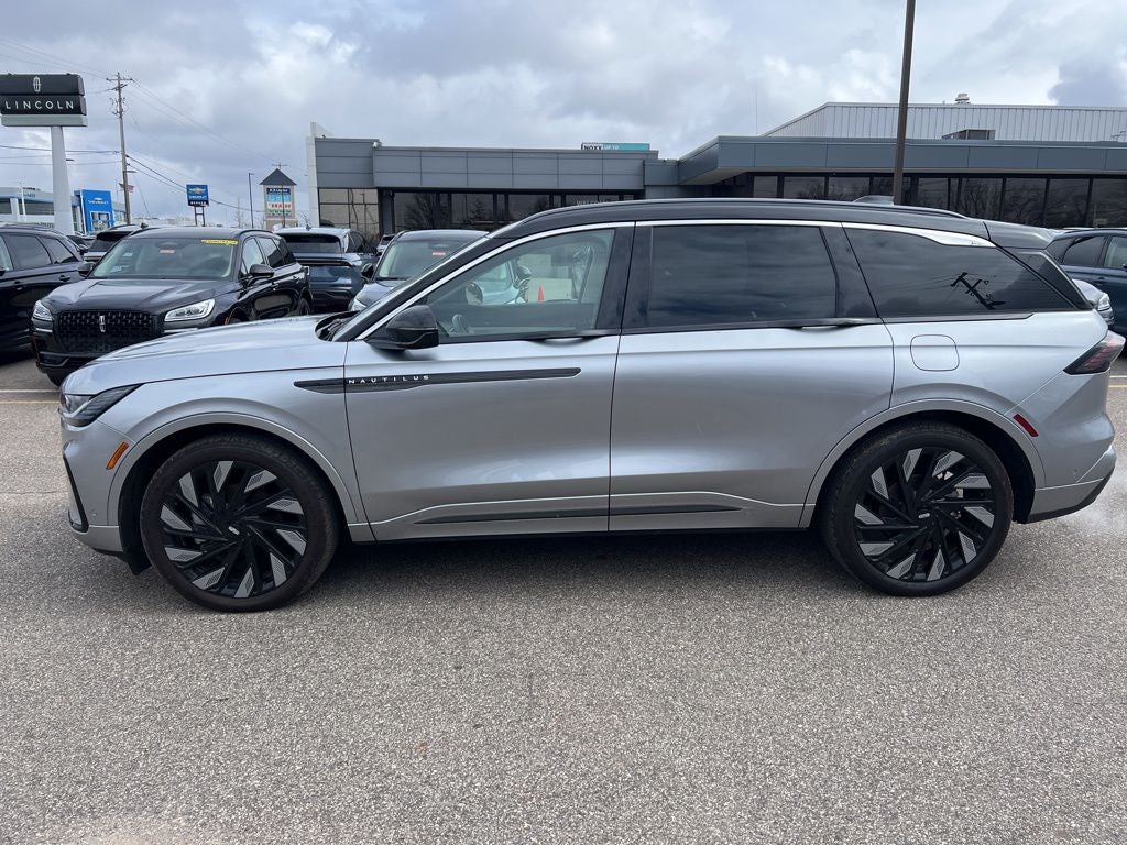2024 Lincoln Nautilus Black Label
