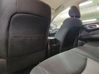 2020 Nissan Pathfinder SV