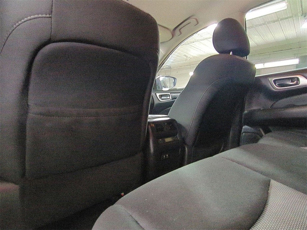 2020 Nissan Pathfinder SV