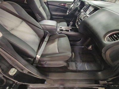 2020 Nissan Pathfinder SV