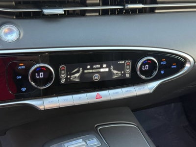 2025 Genesis GV70 2.5T