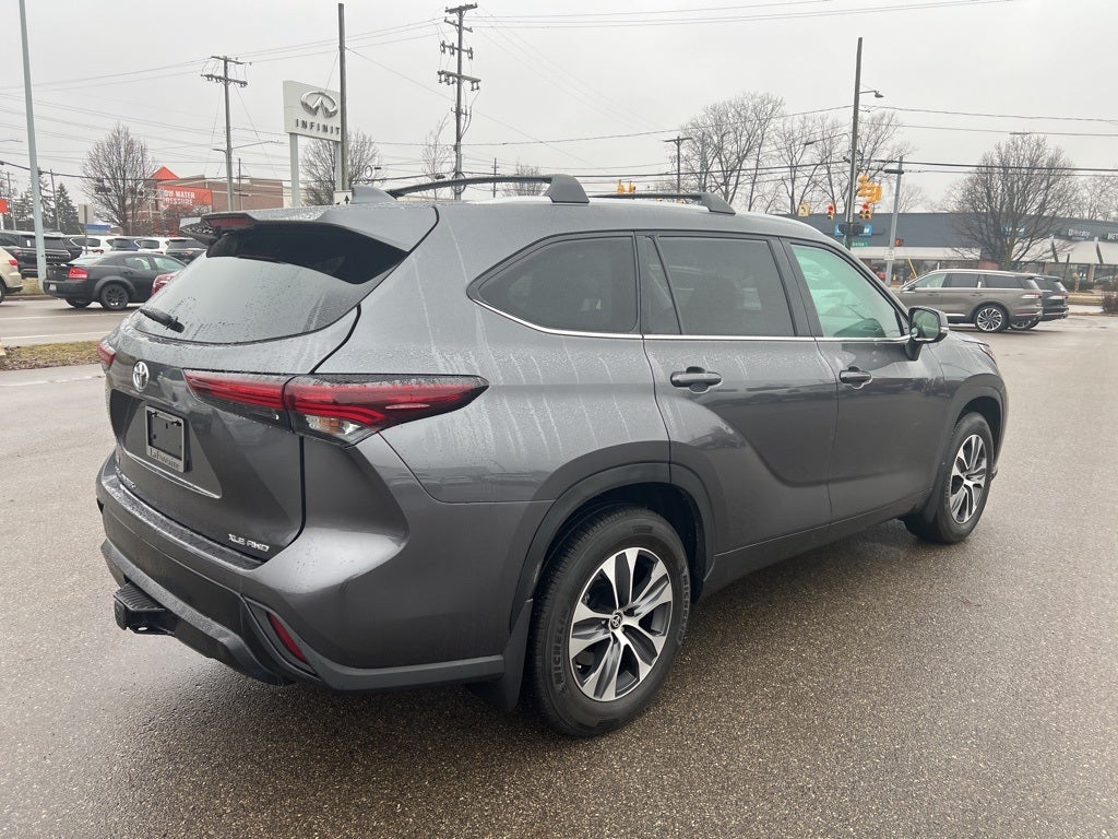 2024 Toyota Highlander XLE