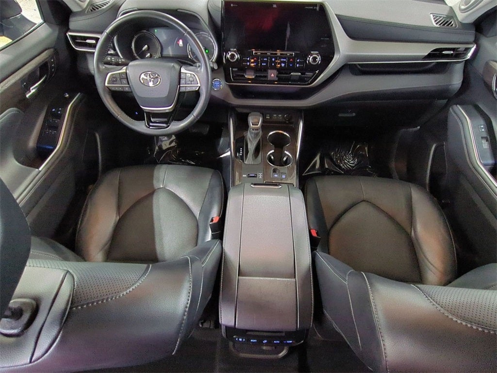 2022 Toyota Highlander Hybrid Limited