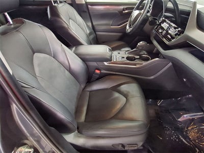 2022 Toyota Highlander Hybrid Limited