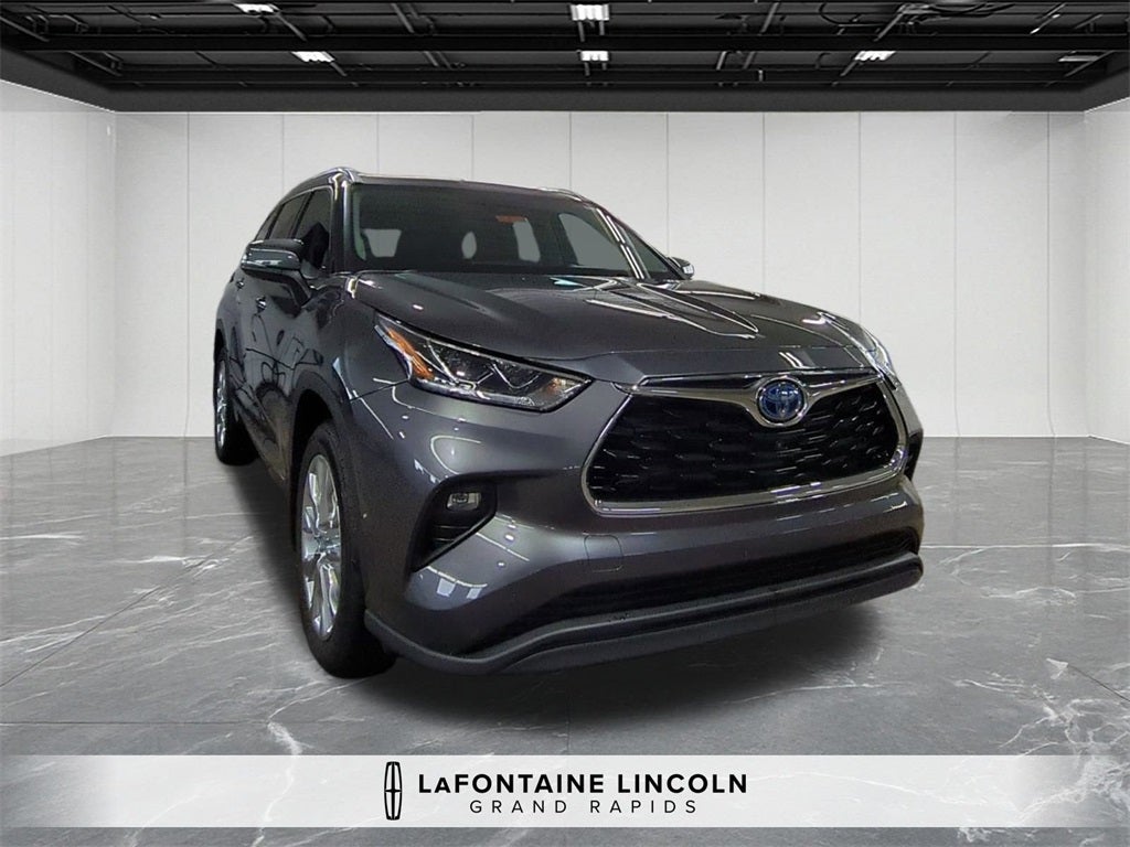 2022 Toyota Highlander Hybrid Limited