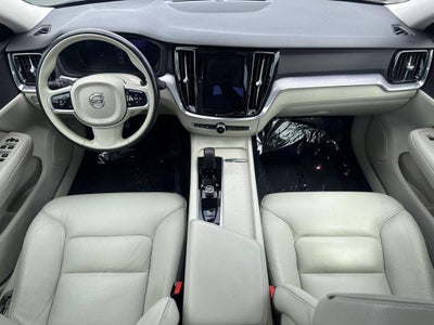2024 Volvo S60 B5 Core Dark Theme