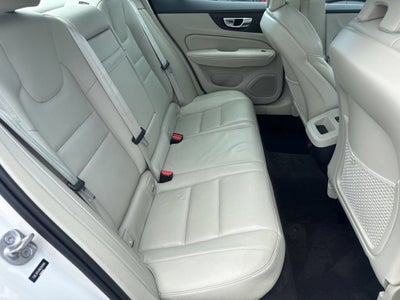 2024 Volvo S60 B5 Core Dark Theme